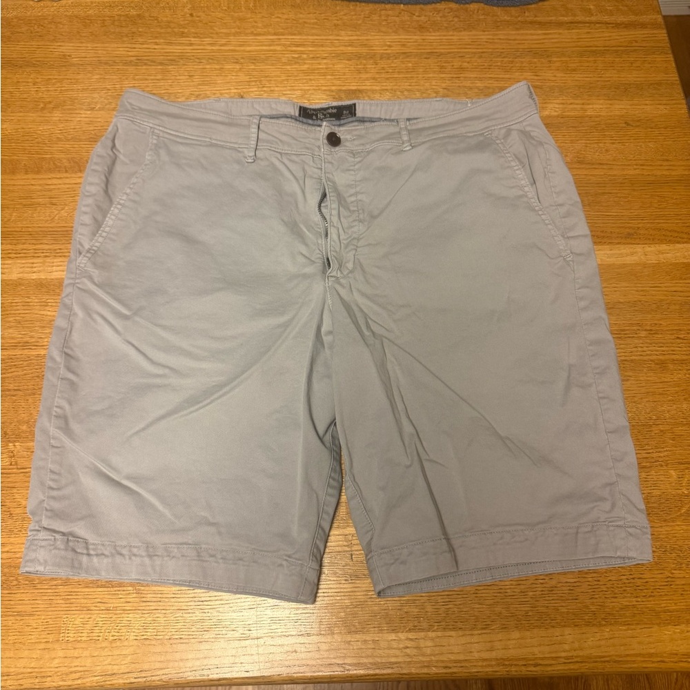 Abercrombie & Fitch Men's Tan Chino Shorts